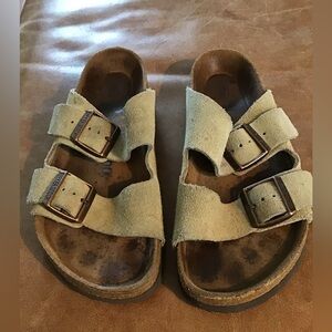 Birkenstock tan Swede leather sandal.EUC